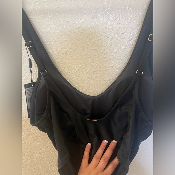 High Thong Black One Piece Bikini - Picture 4 of 6